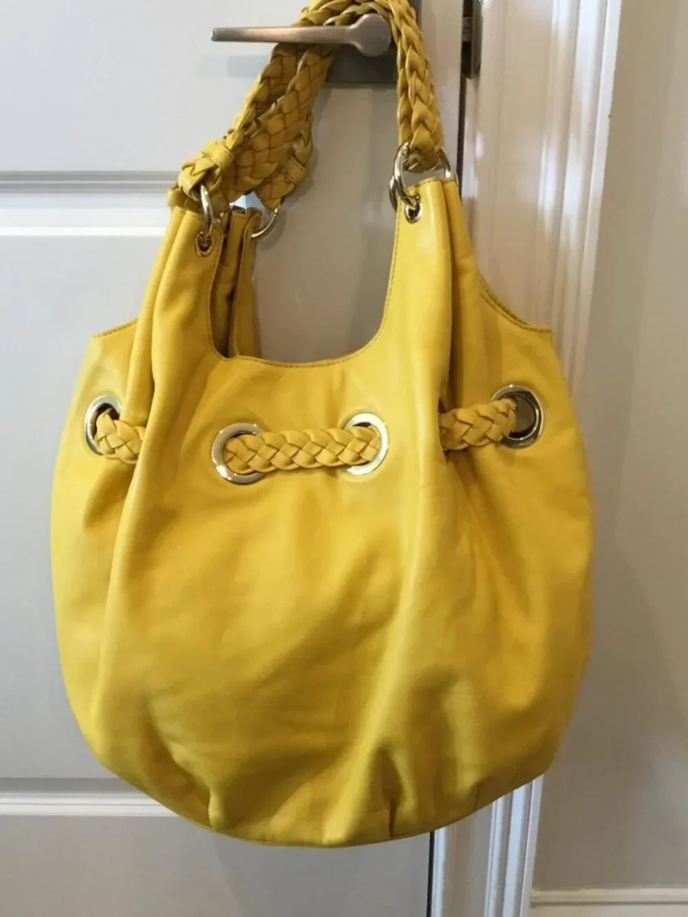 Michael Kors Astor Grommet Hobo Mustard Yellow Leather Large Shoulder Bag EUC - Picture 3 of 9
